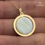 آویز-طلای-دایره-با-صدف